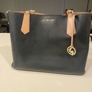 Michael Kors Tote